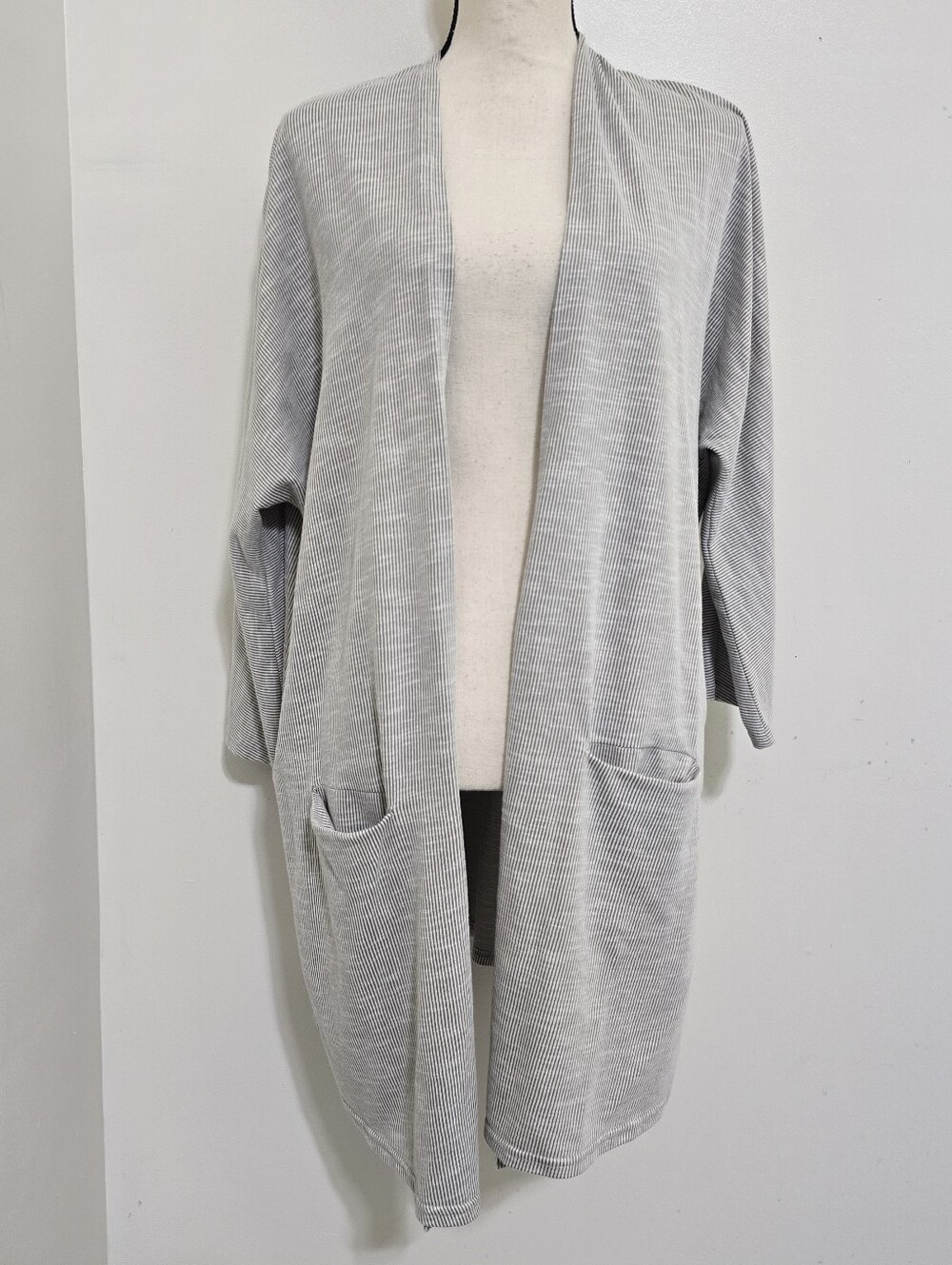 anthropologie DONNI Cardigan One Size Gray Striped Neutral Ribbed Longline Knit